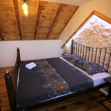 בית נופש Stone House Chico *