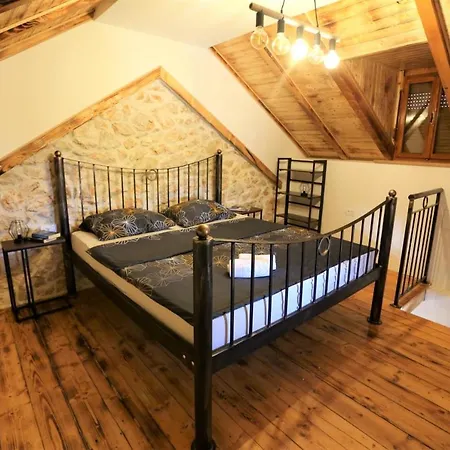Stone House Chico بيت للعطل *