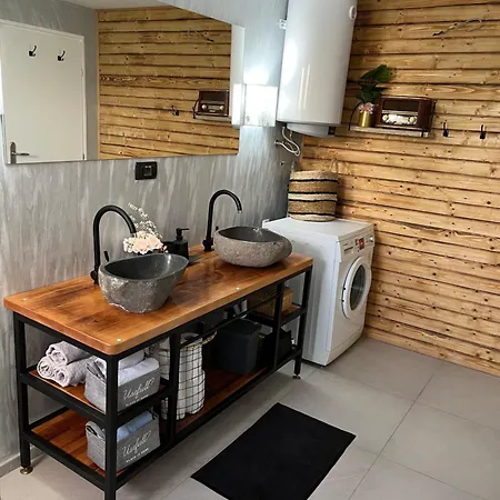 Stone House Chico بيت للعطل