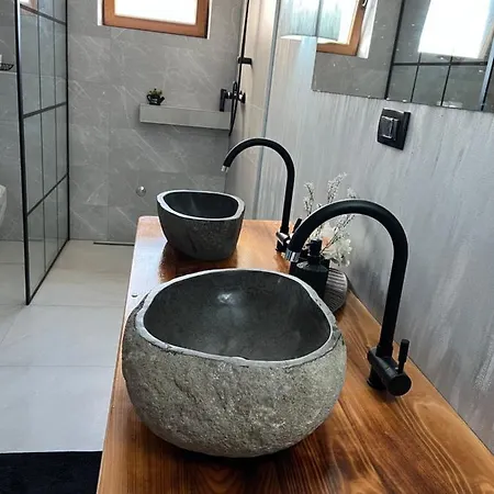 Stone House Chico בית נופש *