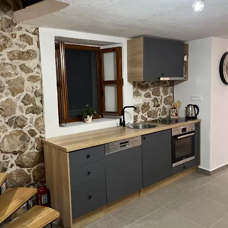 Stone House Chico בית נופש *