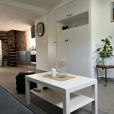 Stone House Chico بيت للعطل