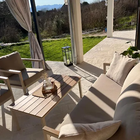 בית נופש Stone House Chico