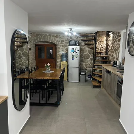 بيت للعطل Stone House Chico يوبوسكي