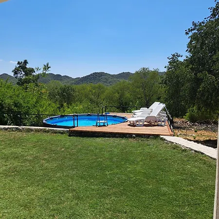 بيت للعطل Stone House Chico *